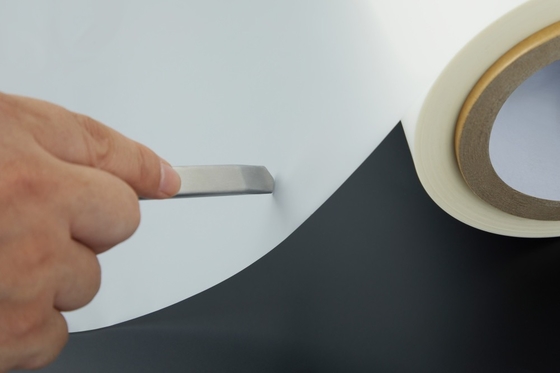 Good price Ultra-High-Tensile Stretch Film dengan Industrial-Gauge (3000-4000m) Precision Interface System untuk High-Strength Interface Fusion Lamination on line