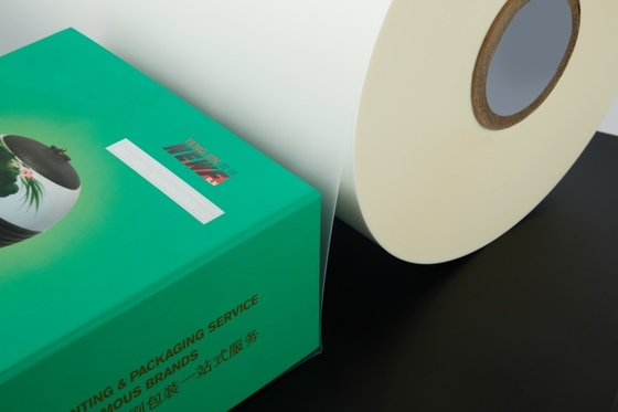 kualitas Film Laminasi Termal BOPP Super Anti Scuff Untuk Kotak Kemasan pabrik