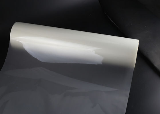 Good price 1920mm Lebar 25mm Inch Core 30mic Glossy Multiply Extrusion PET Thermal Laminating Film on line